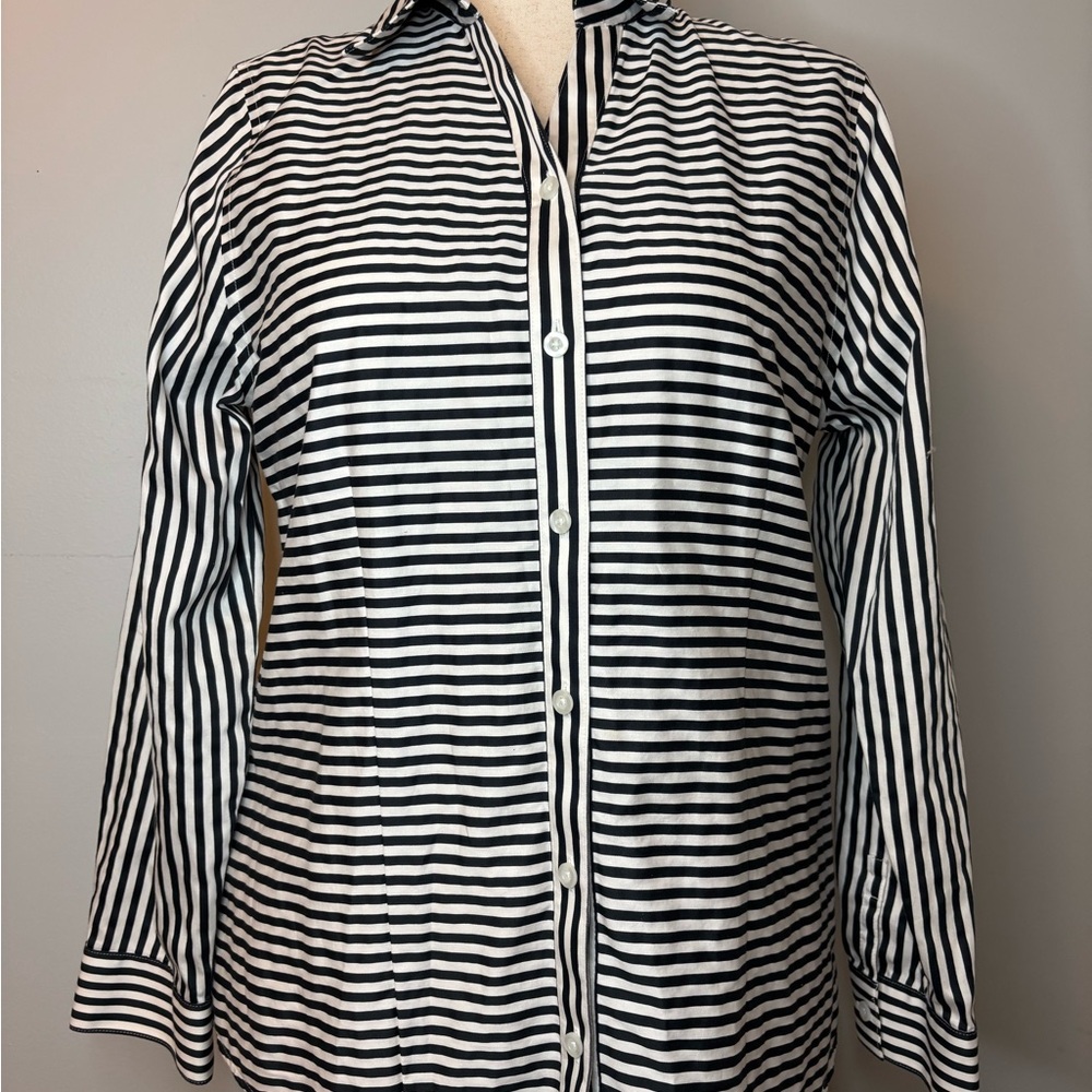 Chico's Black  Striped Womens Long Sleeve Button Down shirt - size 1